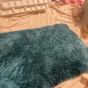Luxurious Teal Bath Mat ~ Medium sized